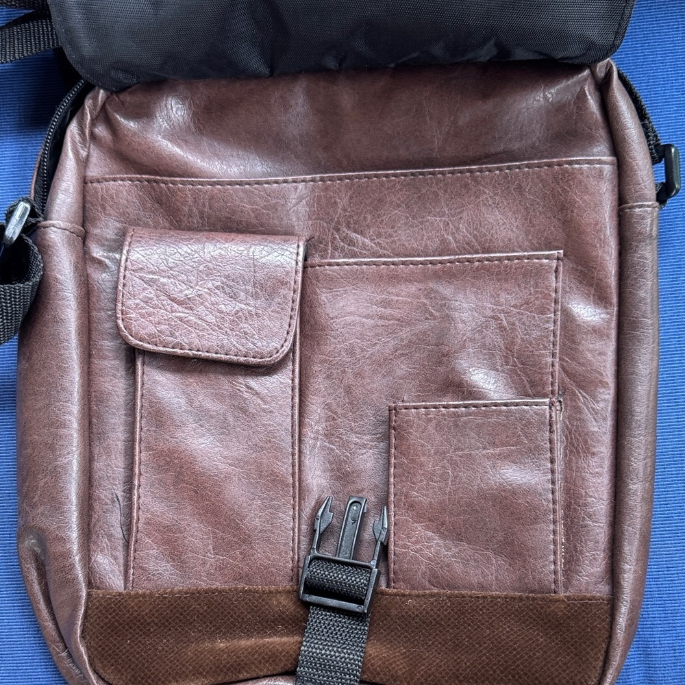 Outbrooks Dark Brown Leather Messenger Bag for Men - Picture 3 of 8